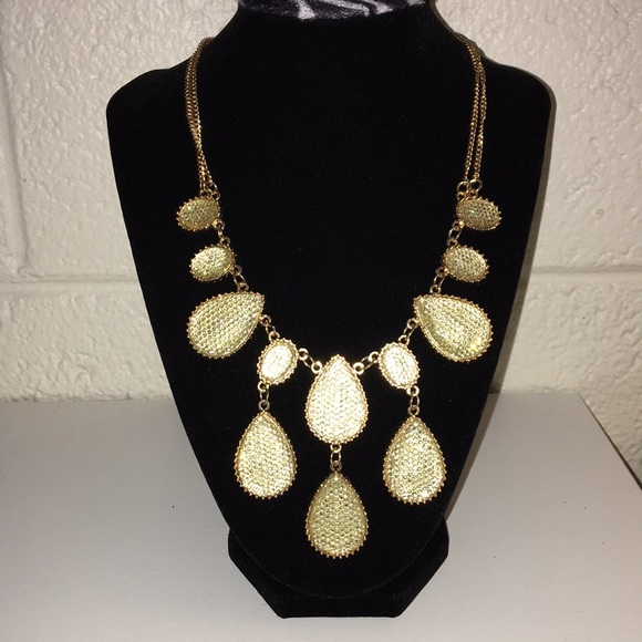 Statement Jewel Necklace - Picture 1 of 3